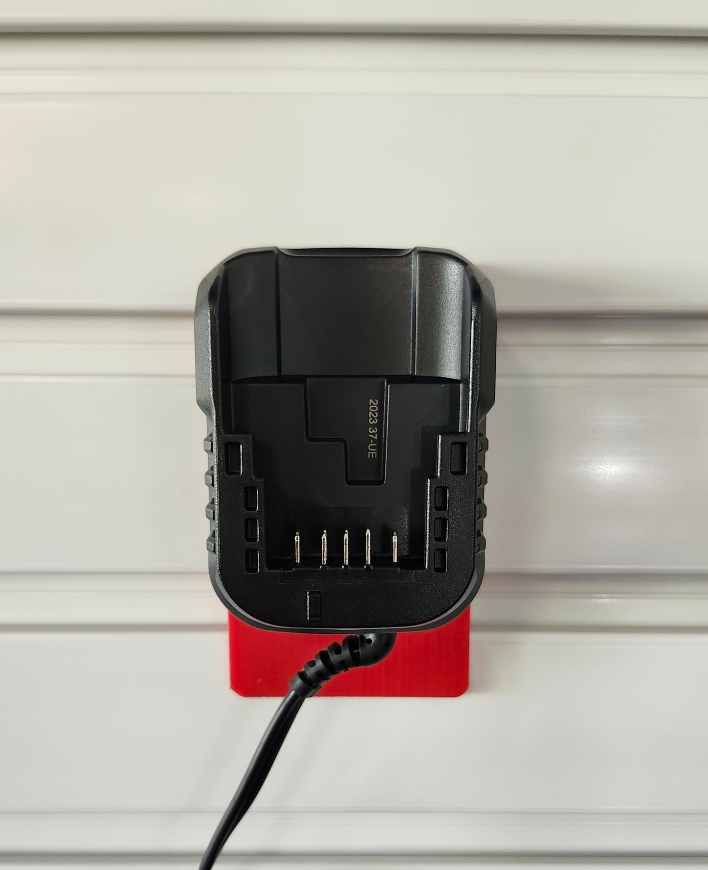 Dewalt 20v Battery Charger (DCB1102) to Gladiator Geartrack Mount