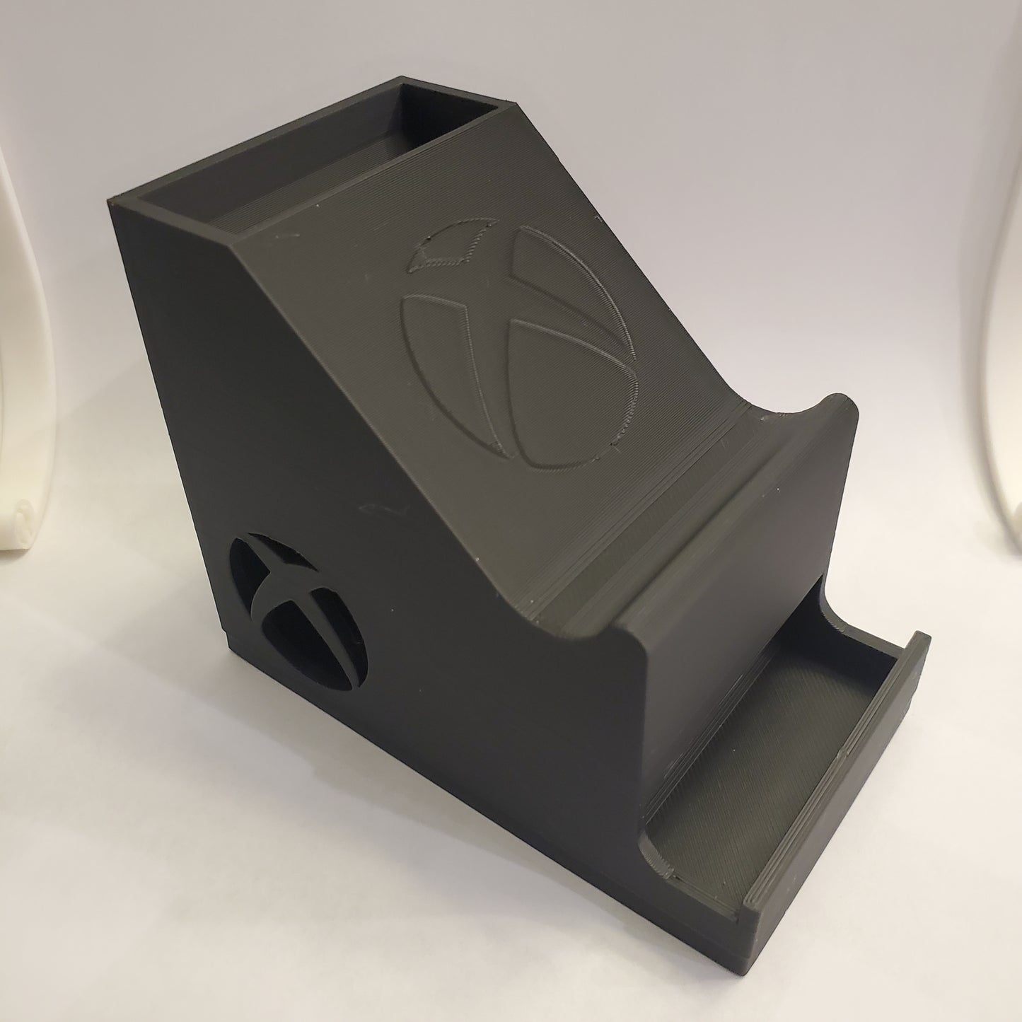 Xbox One Controller Stand/Battery Holder