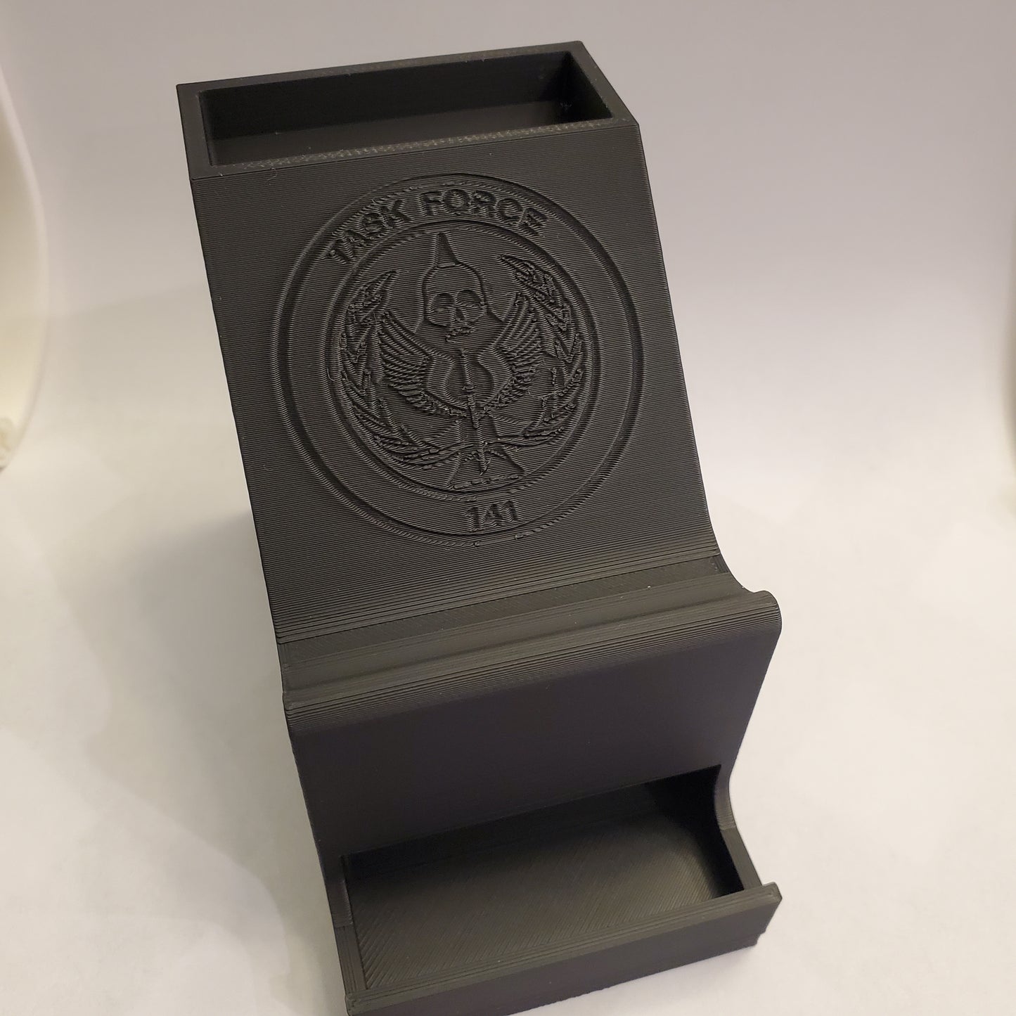 Xbox One Controller Stand/Battery Holder